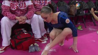 Aliya Mustafina feet photo thumbnail