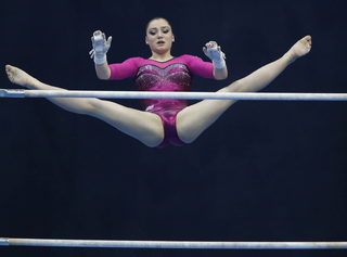 Aliya Mustafina feet photo thumbnail