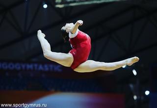 Aliya Mustafina feet photo thumbnail