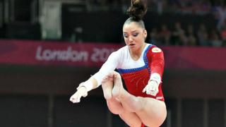Aliya Mustafina feet photo thumbnail
