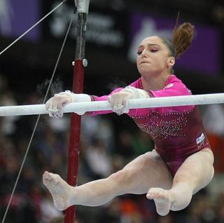 Aliya Mustafina feet photo thumbnail