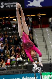 Aliya Mustafina feet photo thumbnail