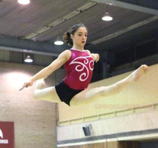 Aliya Mustafina feet photo thumbnail