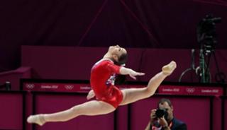 Aliya Mustafina feet photo thumbnail