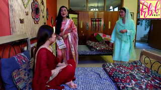 Alizeh Shah feet photo 16