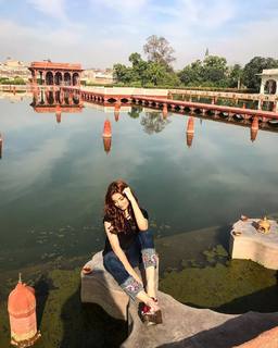 Alizeh Shah feet photo 7