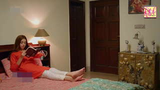 Alizeh Shah feet photo 13