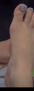Alizeh Shah feet photo 7