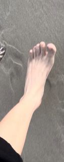 Alizeh Shah feet photo 1