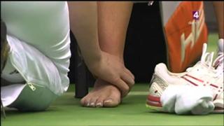 Alizé Cornet feet photo thumbnail