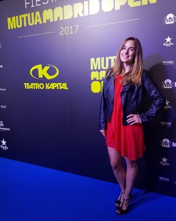 Alizé Cornet feet photo thumbnail