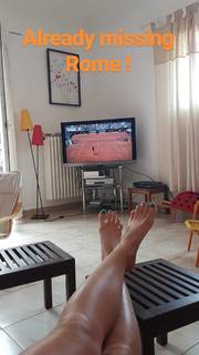 Alizé Cornet feet photo thumbnail