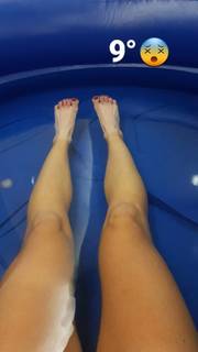 Alizé Cornet feet photo thumbnail