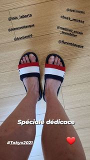 Alizé Cornet feet photo thumbnail