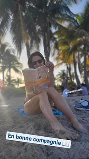 Alizé Cornet feet photo thumbnail