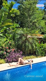 Alizé Cornet feet photo thumbnail