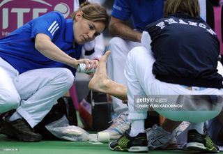 Alizé Cornet feet photo 6