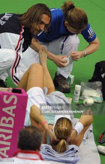 Alizé Cornet feet photo 5