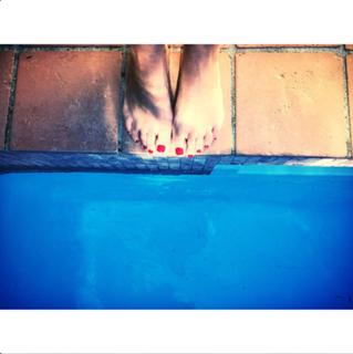 Alizée feet photo thumbnail
