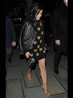 Alizée feet photo thumbnail