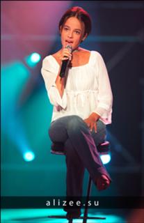 Alizée feet photo thumbnail