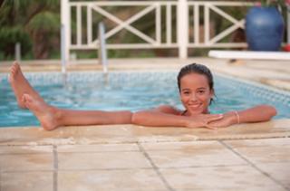 Alizée feet photo thumbnail