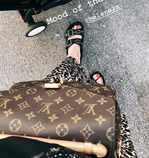 Alizée feet photo thumbnail