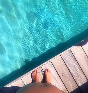 Alizée feet photo thumbnail