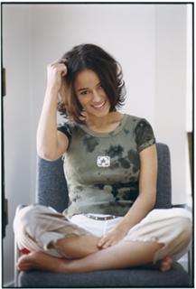 Alizée feet photo thumbnail