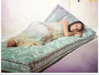Alizée feet photo thumbnail