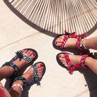 Alizée feet photo thumbnail