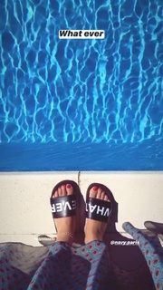 Alizée feet photo thumbnail