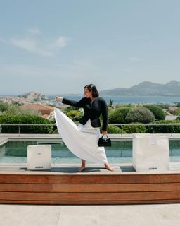 Alizée feet photo 1