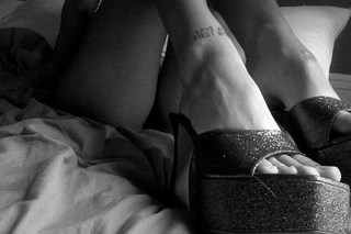 Alizée Gamberini feet photo 3