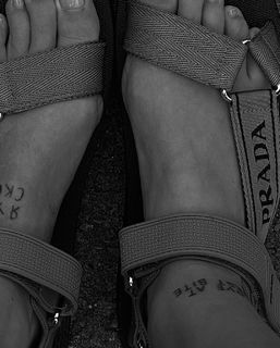 Alizée Gamberini feet photo 3