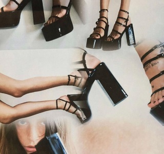 Alizée Gamberini feet photo 6