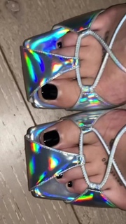 Alizée Gamberini feet photo 11