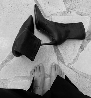 Alizée Gamberini feet photo 2