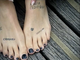 Alizée Gamberini feet photo 3