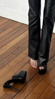 Alizée Gamberini feet photo 14