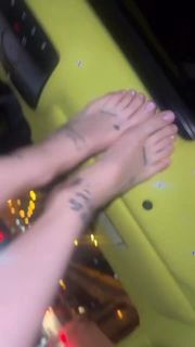 Alizée Gamberini feet photo 16