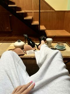 Alizée Gamberini feet photo 6