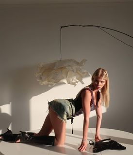 Alla Bruletova feet photo thumbnail