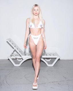 Alla Bruletova feet photo thumbnail