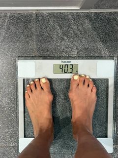 Alla Bruletova feet photo thumbnail