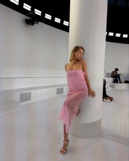 Alla Bruletova feet photo thumbnail