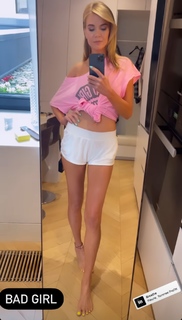 Alla Mikheeva feet photo 4