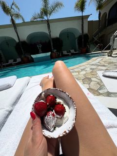 Alla Mikheeva feet photo 10
