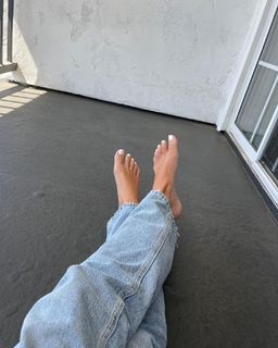 Allegra Shaw feet photo 3