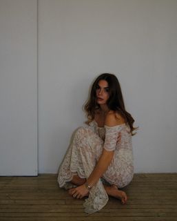 Allegra Shaw feet photo 1